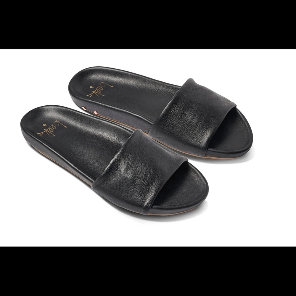 BEEK Gallito Slide Sandals